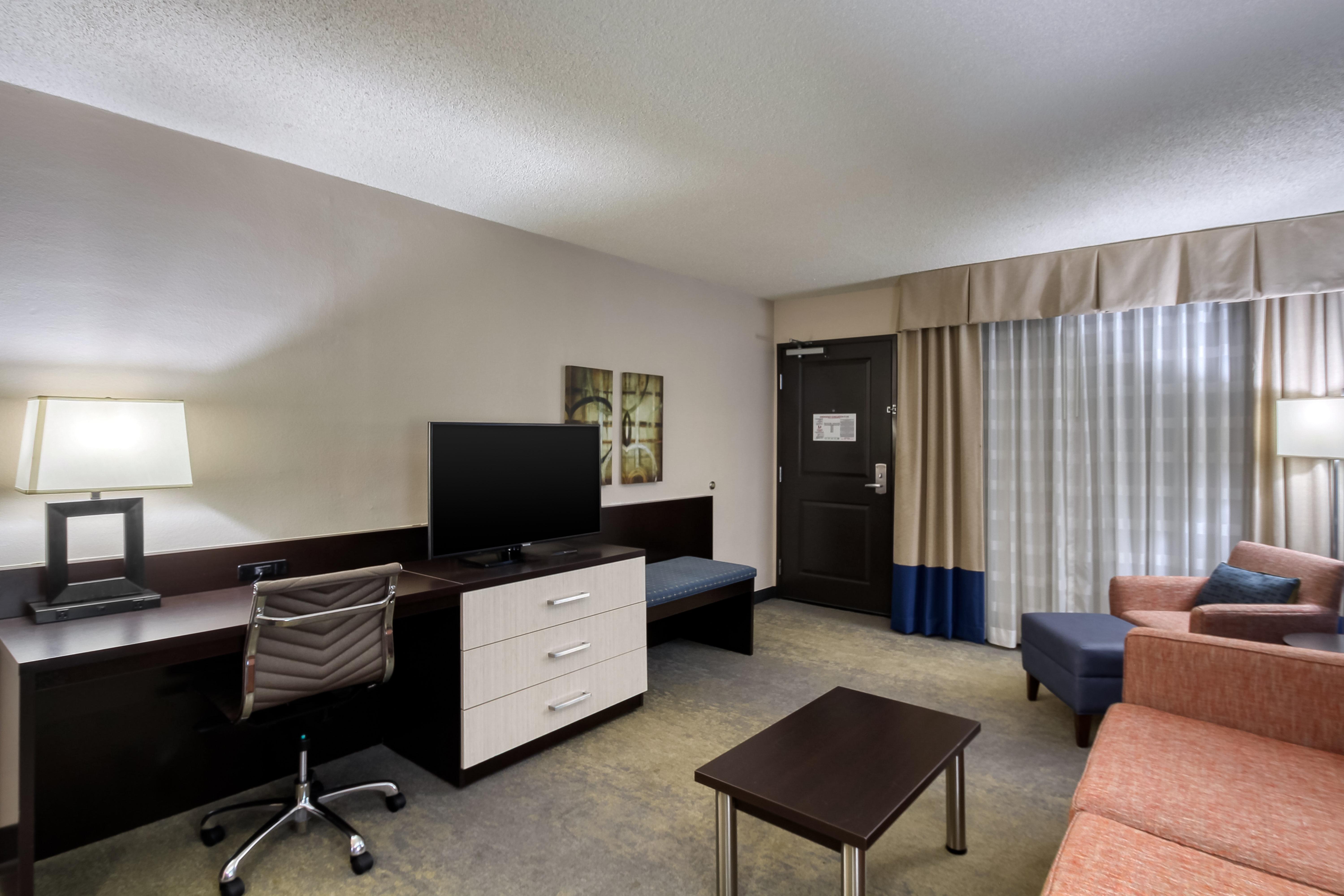 Holiday Inn & Suites Atlanta Airport North By Ihg College Park Exterior foto