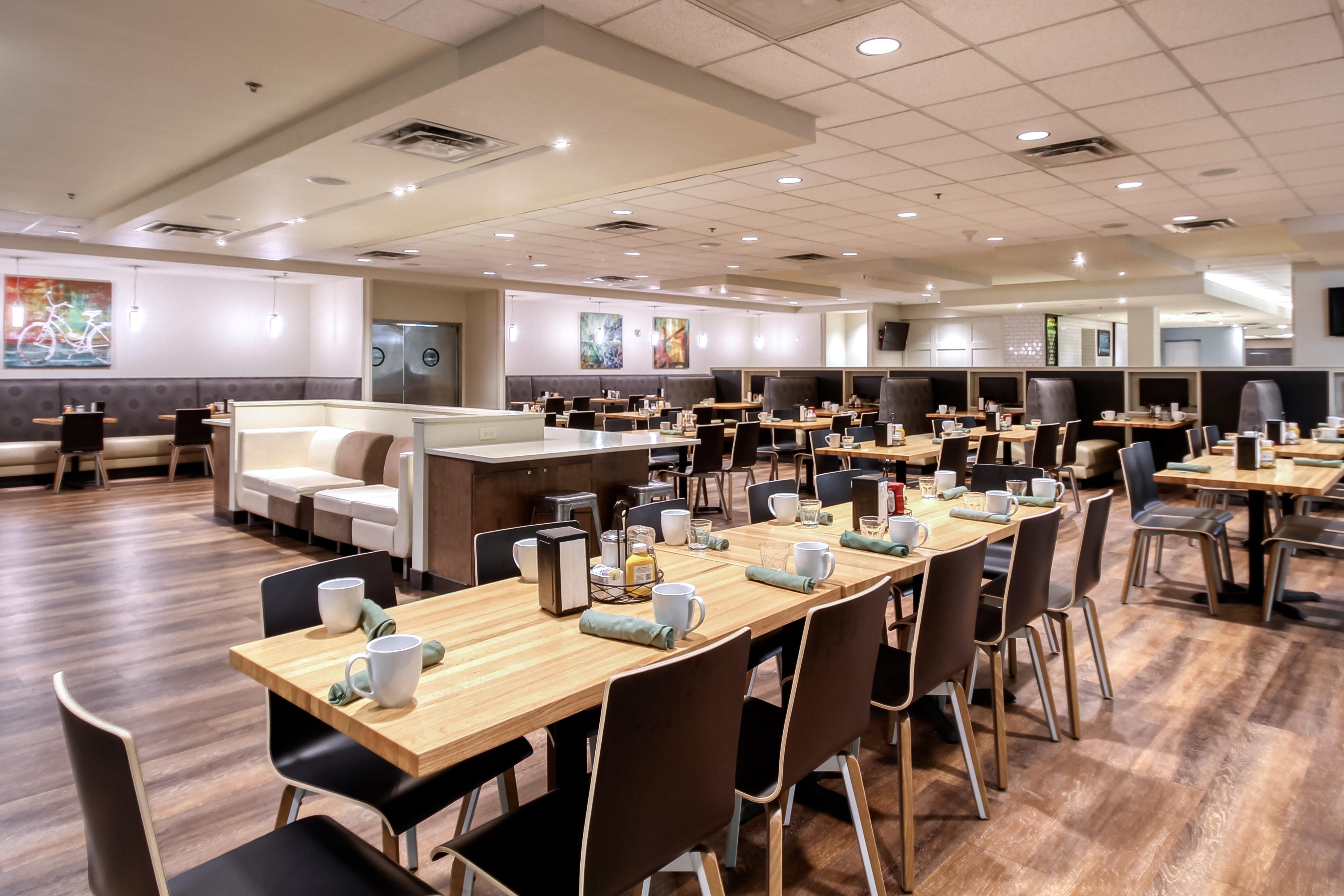Holiday Inn & Suites Atlanta Airport North By Ihg College Park Exterior foto