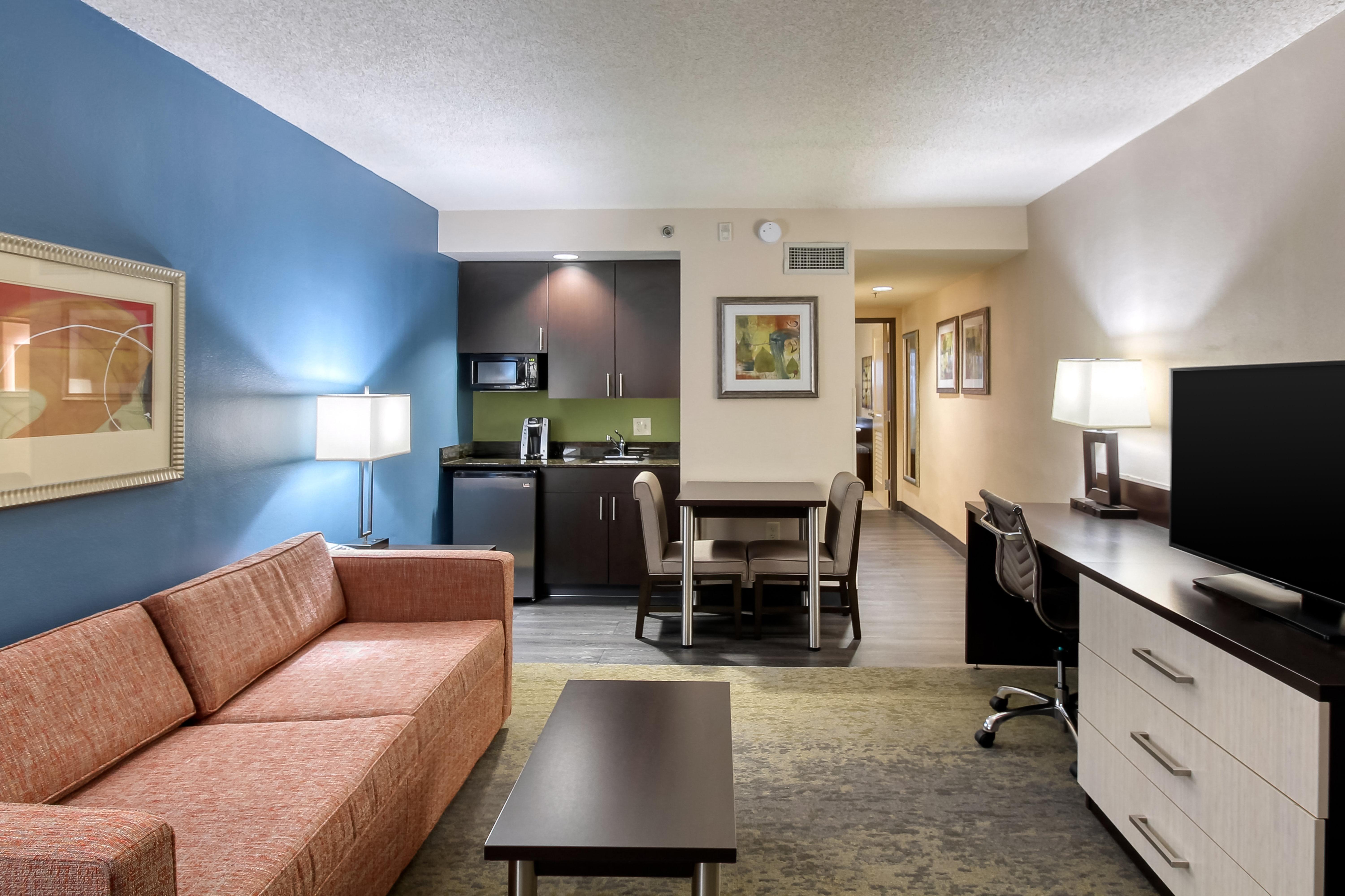 Holiday Inn & Suites Atlanta Airport North By Ihg College Park Exterior foto