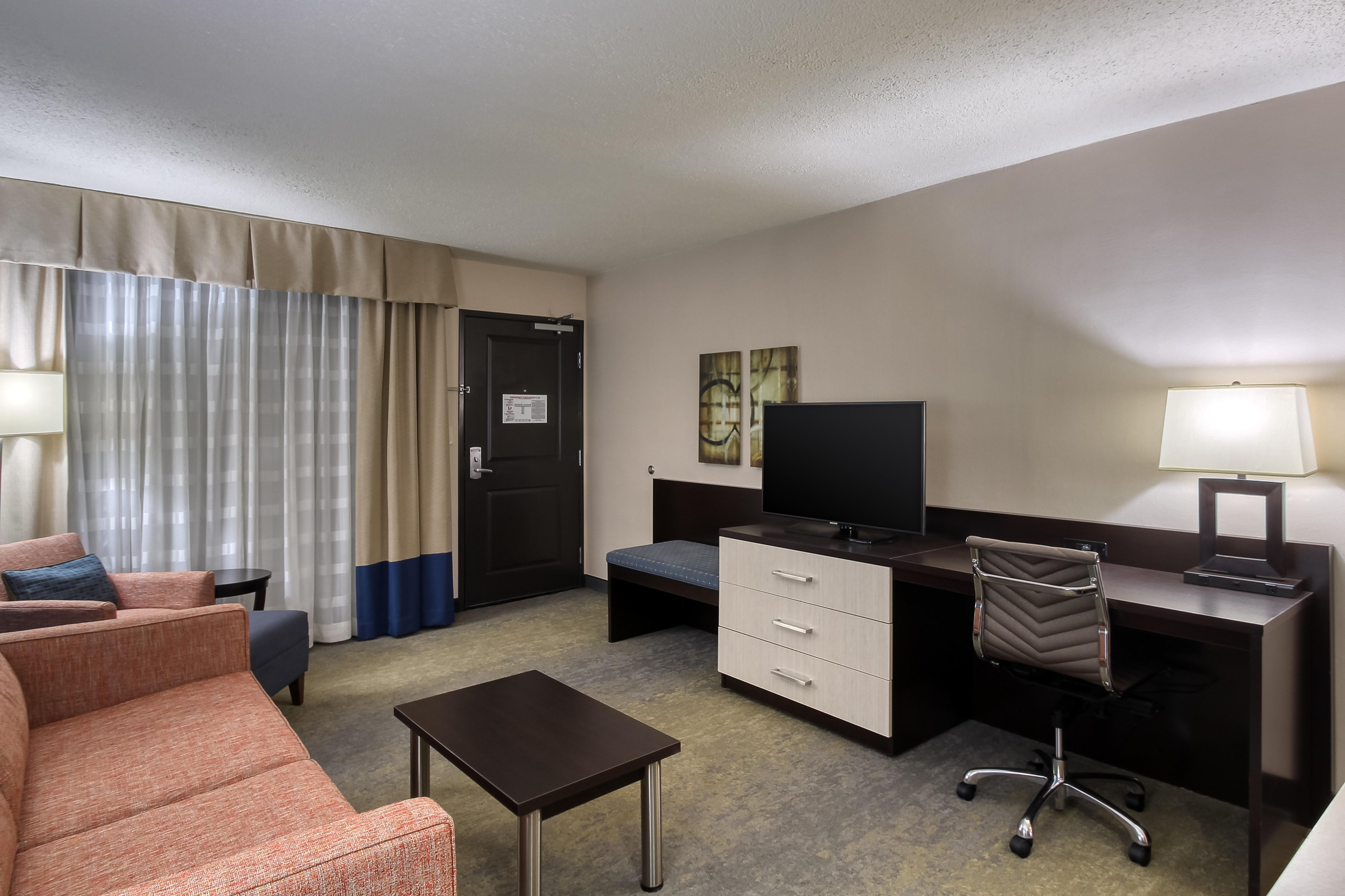 Holiday Inn & Suites Atlanta Airport North By Ihg College Park Exterior foto