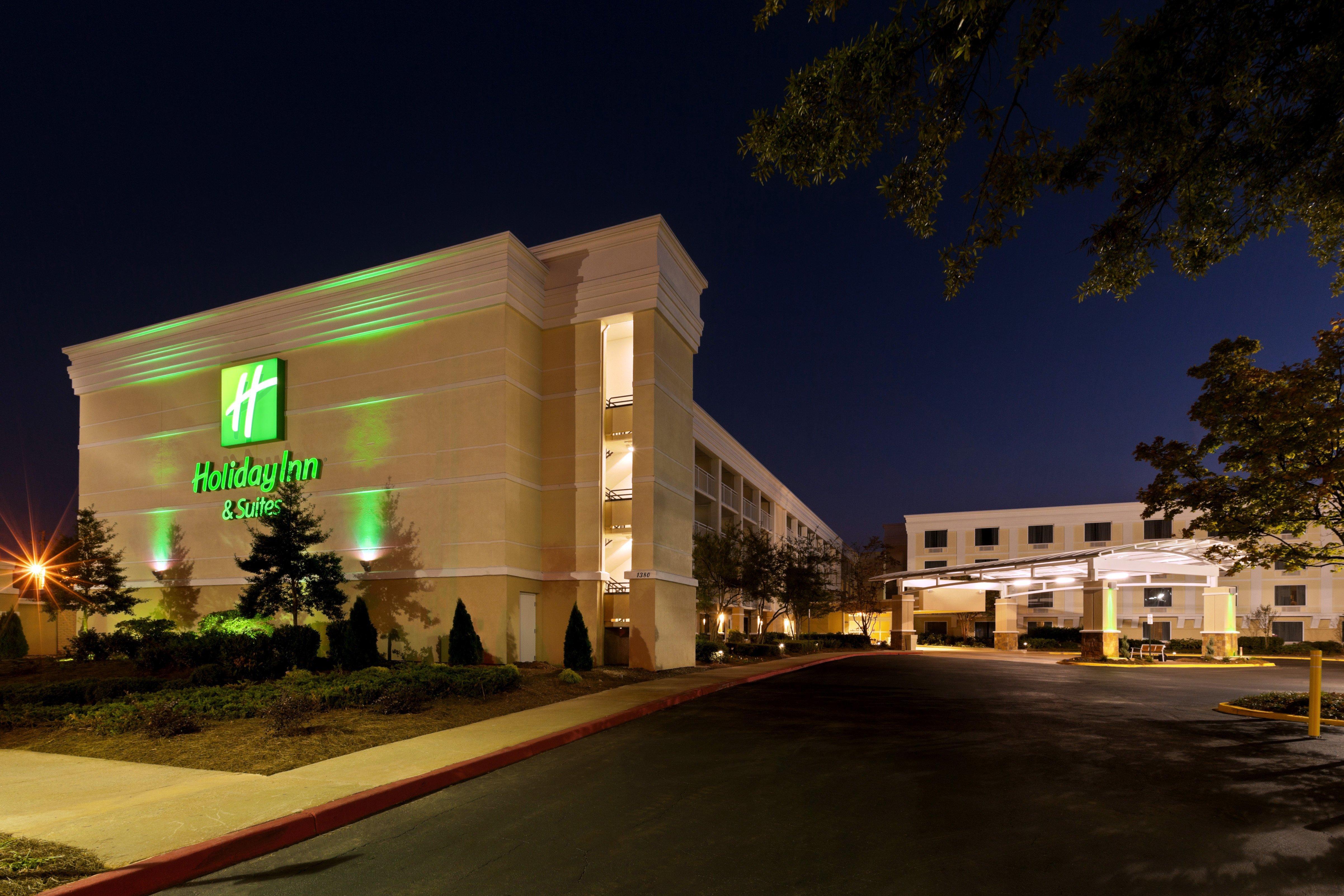 Holiday Inn & Suites Atlanta Airport North By Ihg College Park Exterior foto
