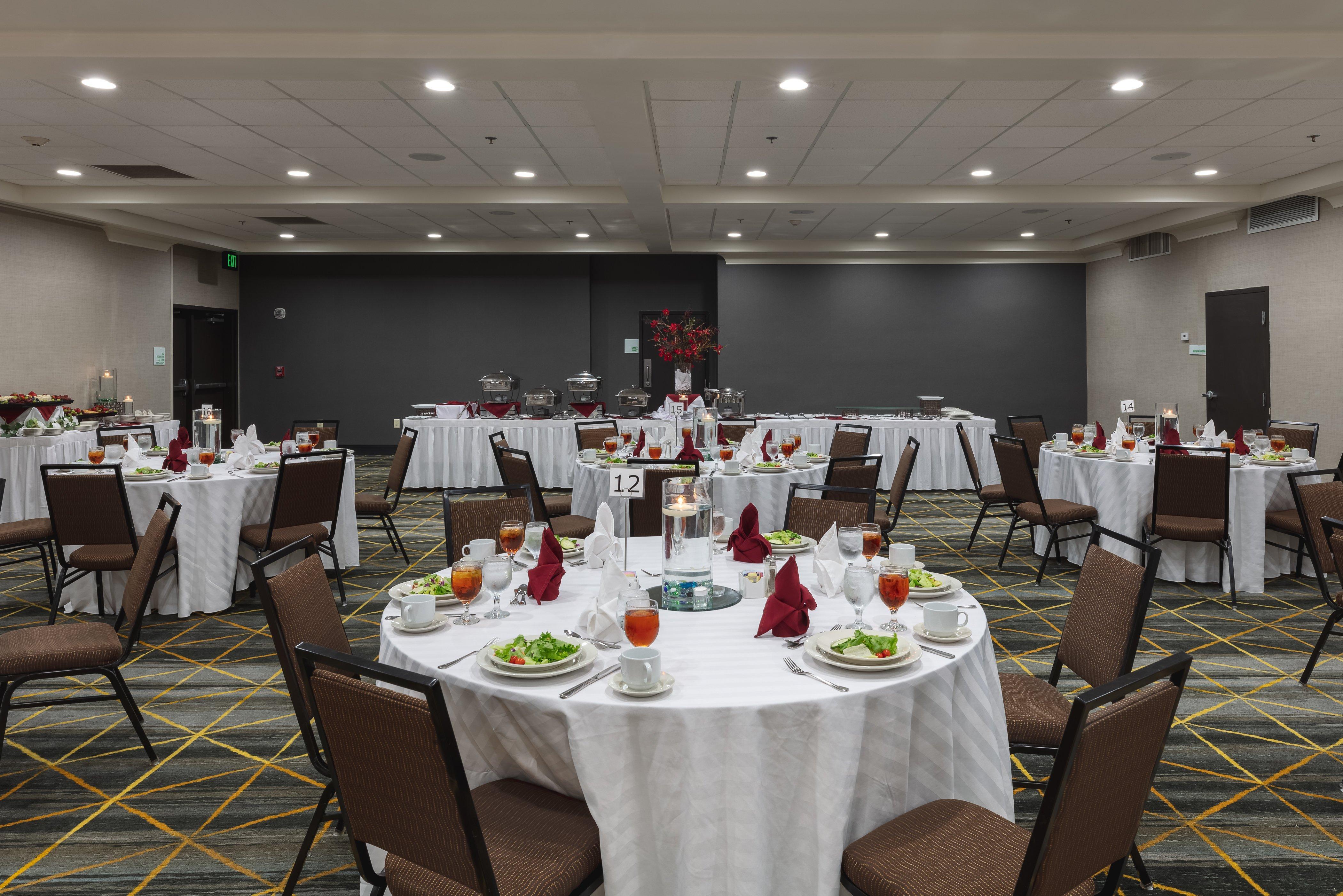 Holiday Inn & Suites Atlanta Airport North By Ihg College Park Exterior foto